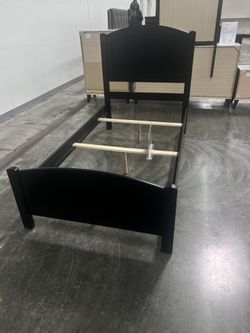 Cama Twin Size Nueva En Su Caja Incluye Colchones