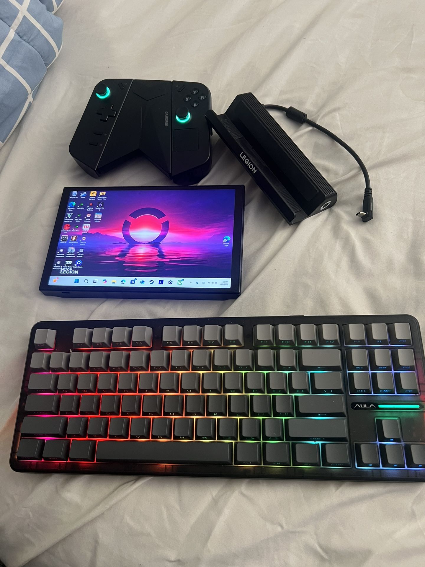 Lenovo Legion Go Bundle
