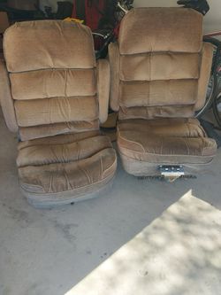 80s/90s GM Front Flexsteel Bucket Seat Set W/ Driver Power Seat Mechanism