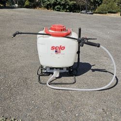 Solo 4 Gallon Backpack Sprayer