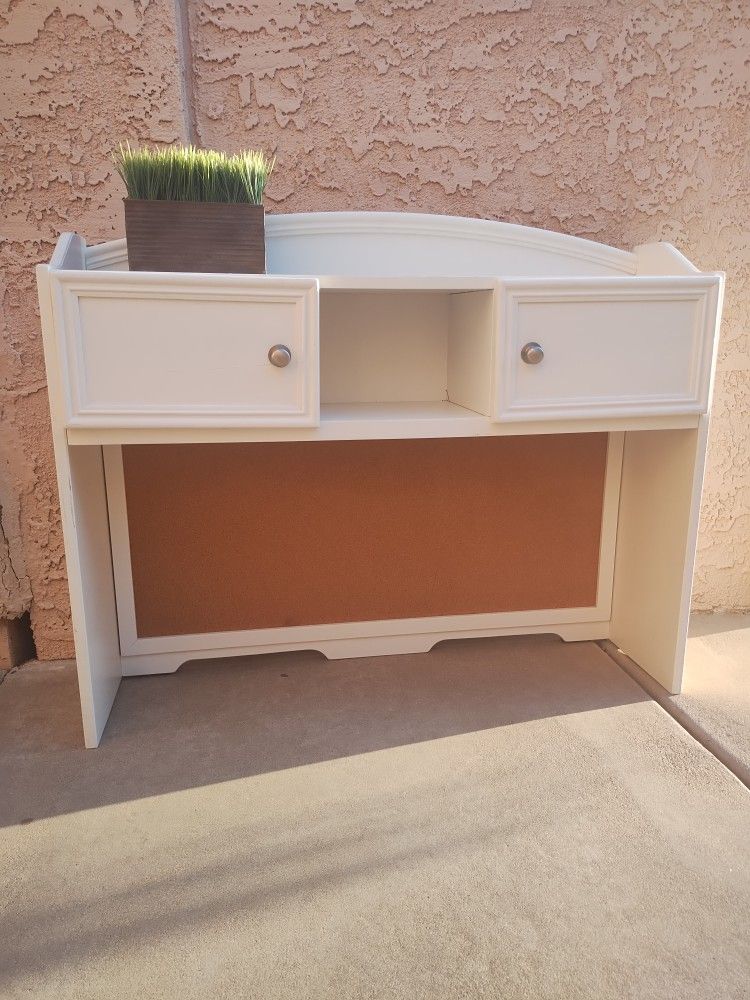 Desk Top Hutch - $20.00