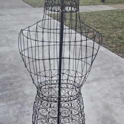 Decorative Wire Fashion Piece 