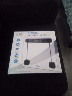 DIGITAL BATHROOM SCALE