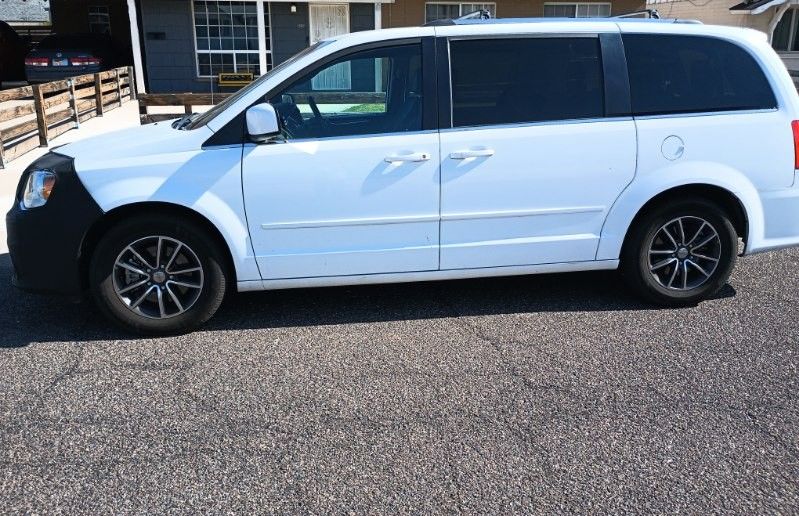 2017 Dodge Grand Caravan