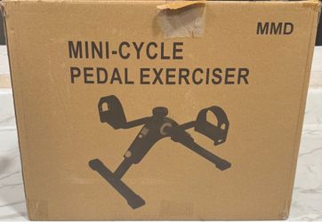 🚴 Mini Cycle Pedal Exerciser – New in Box 🚴