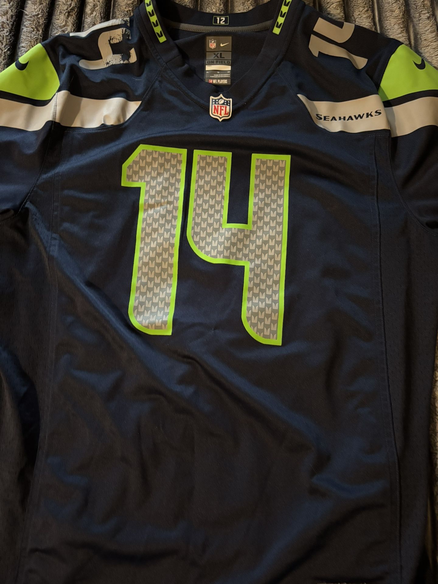 Men’s DK Seahawk Jersey - Size XL