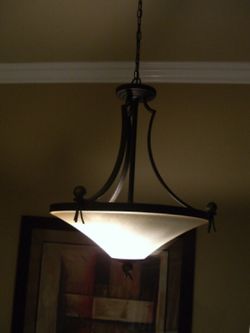 Light fixture