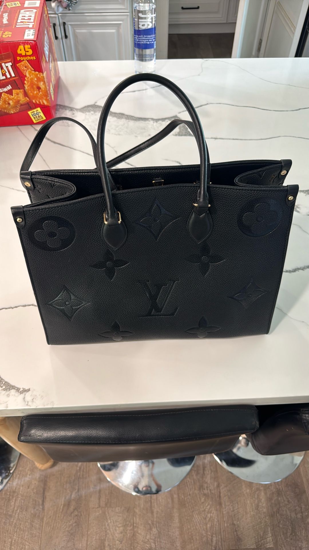 Louis Vuitton onthego MM