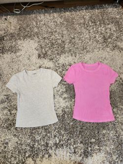 Old navy T-shirts
