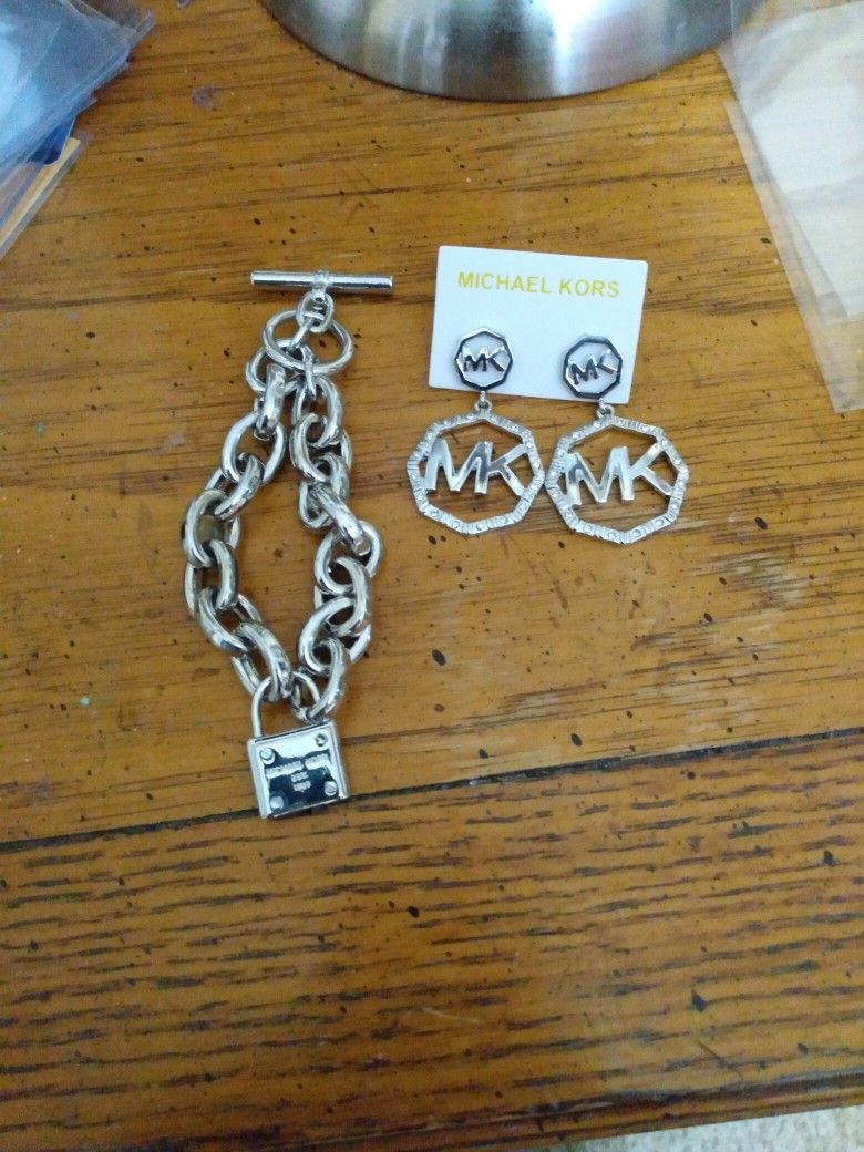 Michael Kors 2 Piece Silver Set