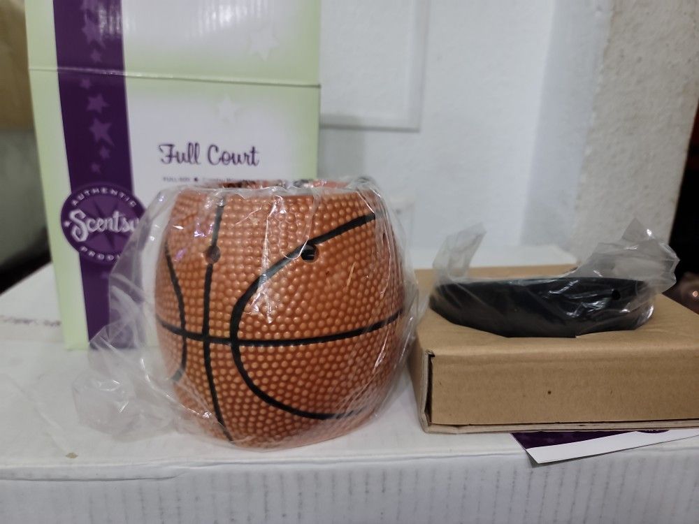 Scentsy Full Court Warmer