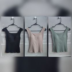 Uniqlo Airism Bra Top - Size Small