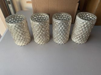 White and gold vases