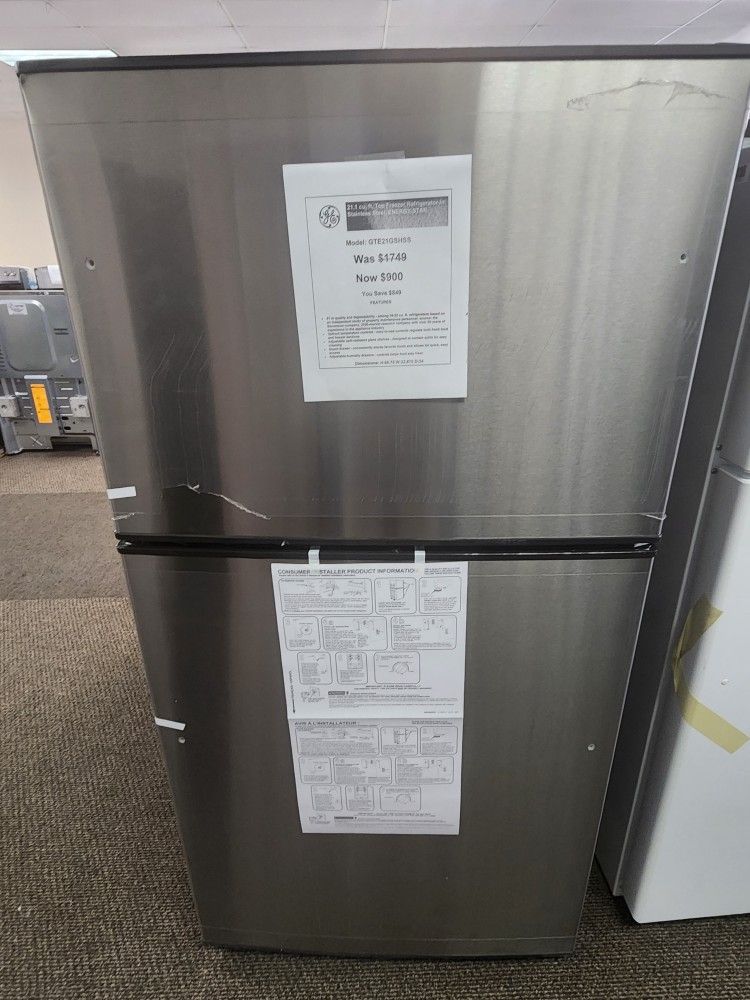 21.1 cu.ft Top Freezer Refrigerator in Stainless Steel, ENERGYISTAR