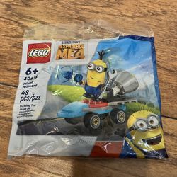 Lego 30678 Minions Despicable Me 4 Set 