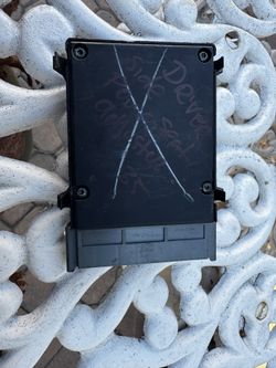 Chrysler 300c driver Side Power Seat Adjuster 