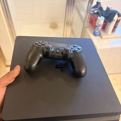 PlayStation 4 Slim