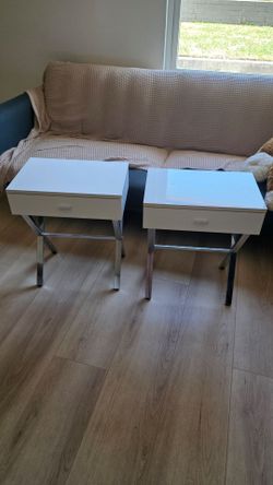 White Gloss Side Tables with Chrome Legs – Set of 2