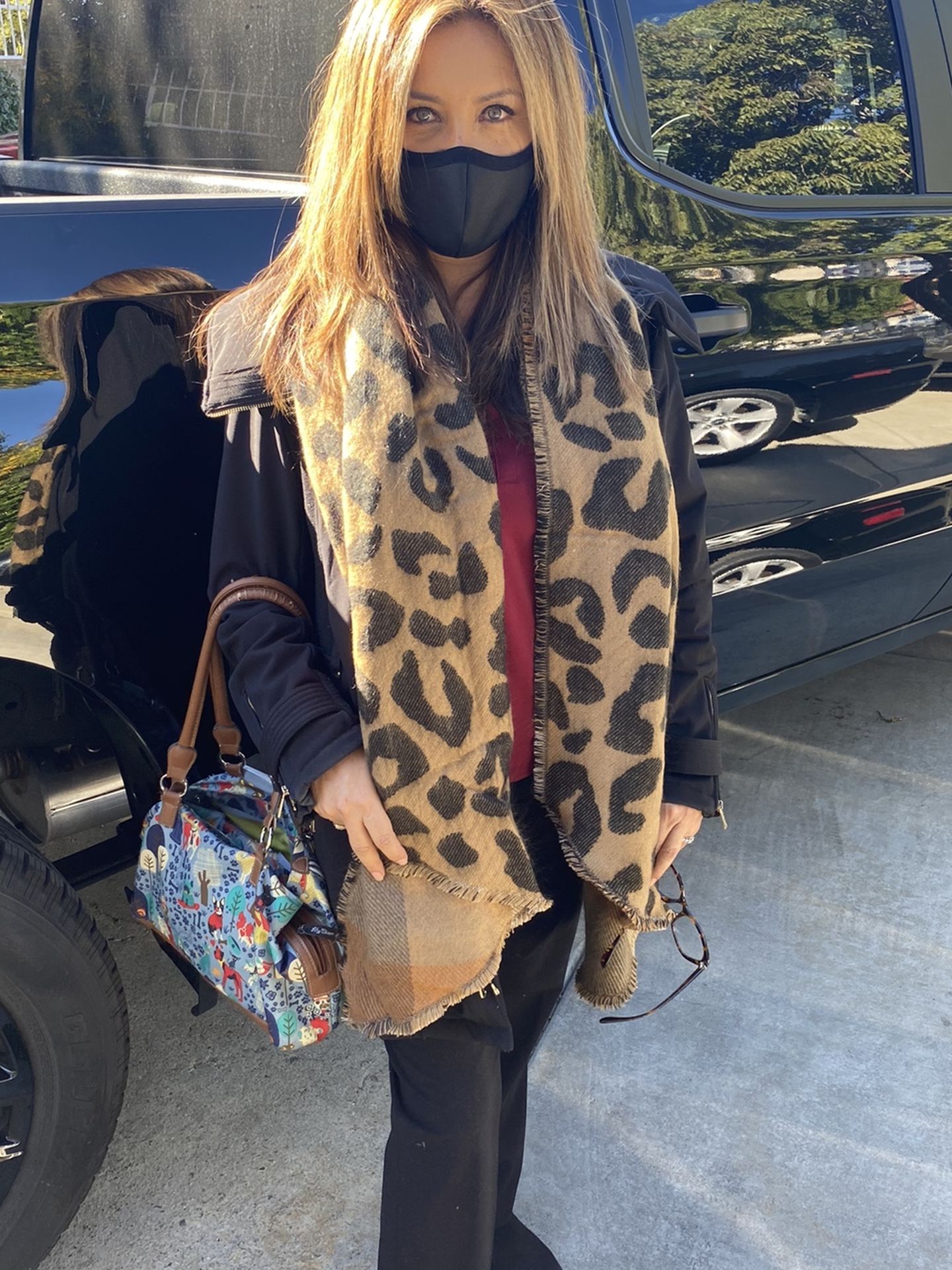 ISAAC MIZRAJI- Shawl / Reboso (15 Left)