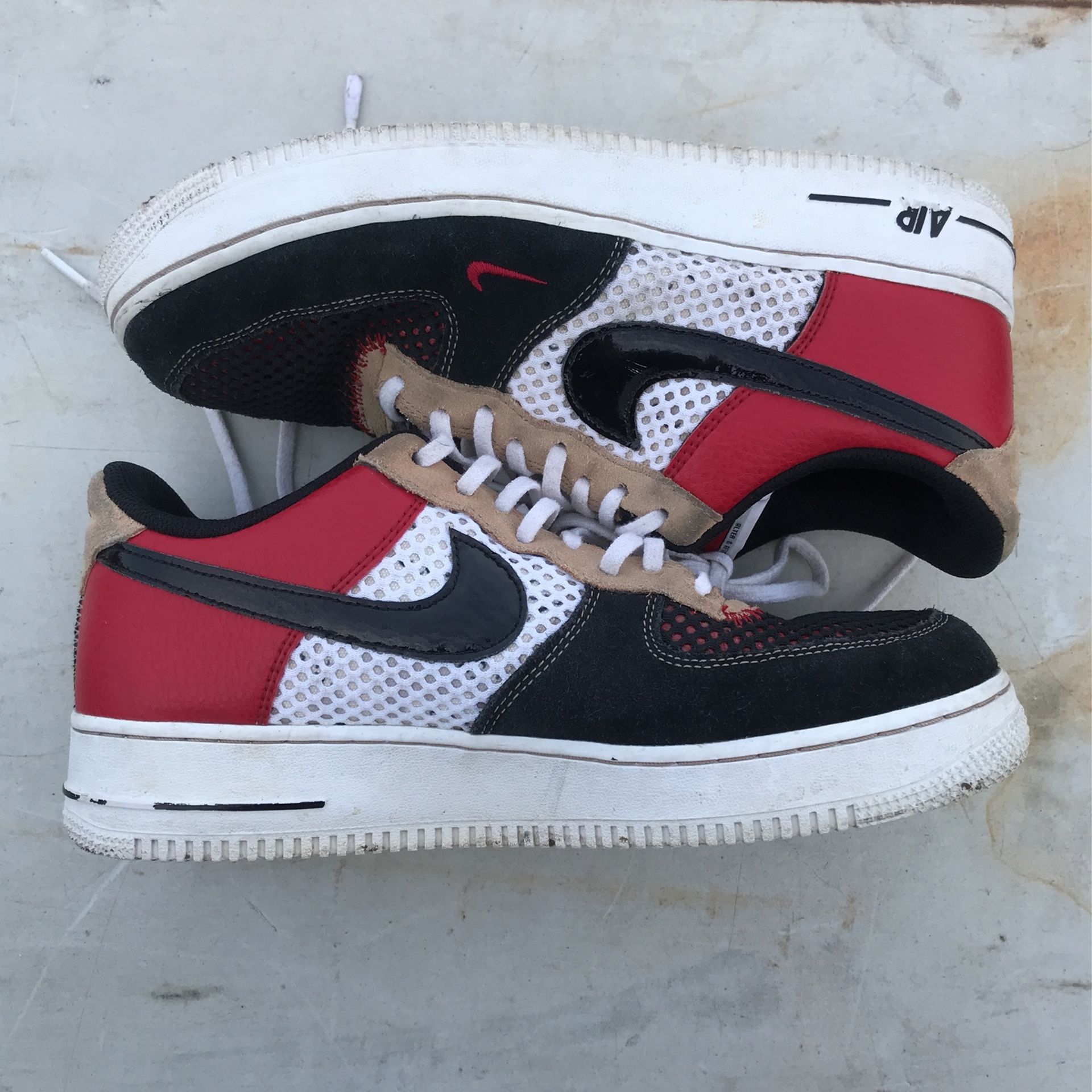 Nike Air Force 1 (Alter & Reveal)