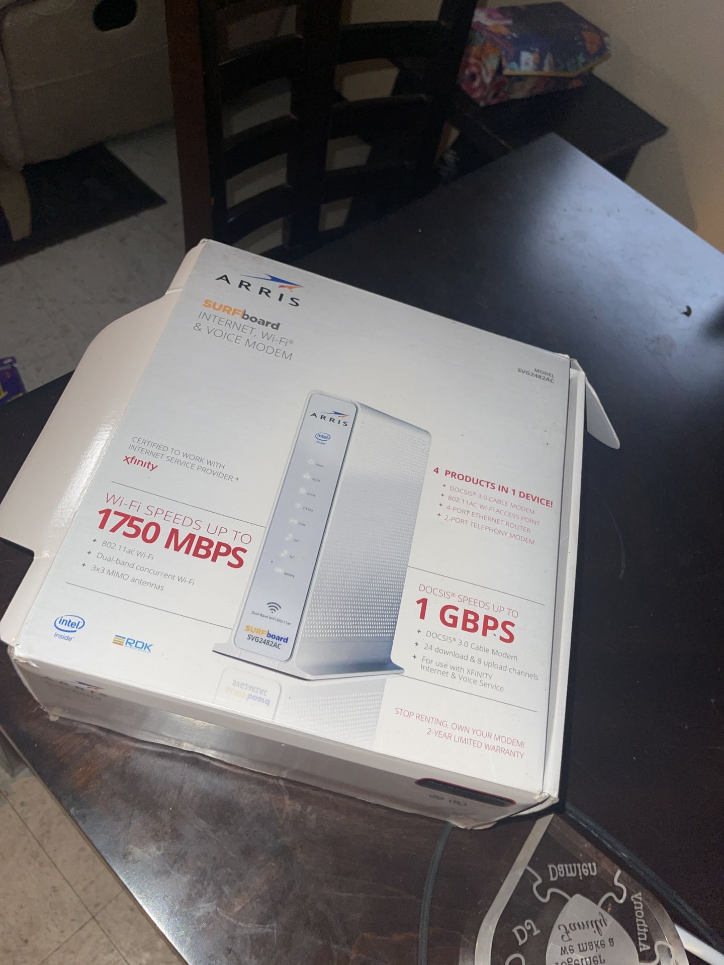 ARRIS Surfboard 4 In 1 Wi-Fi Router 