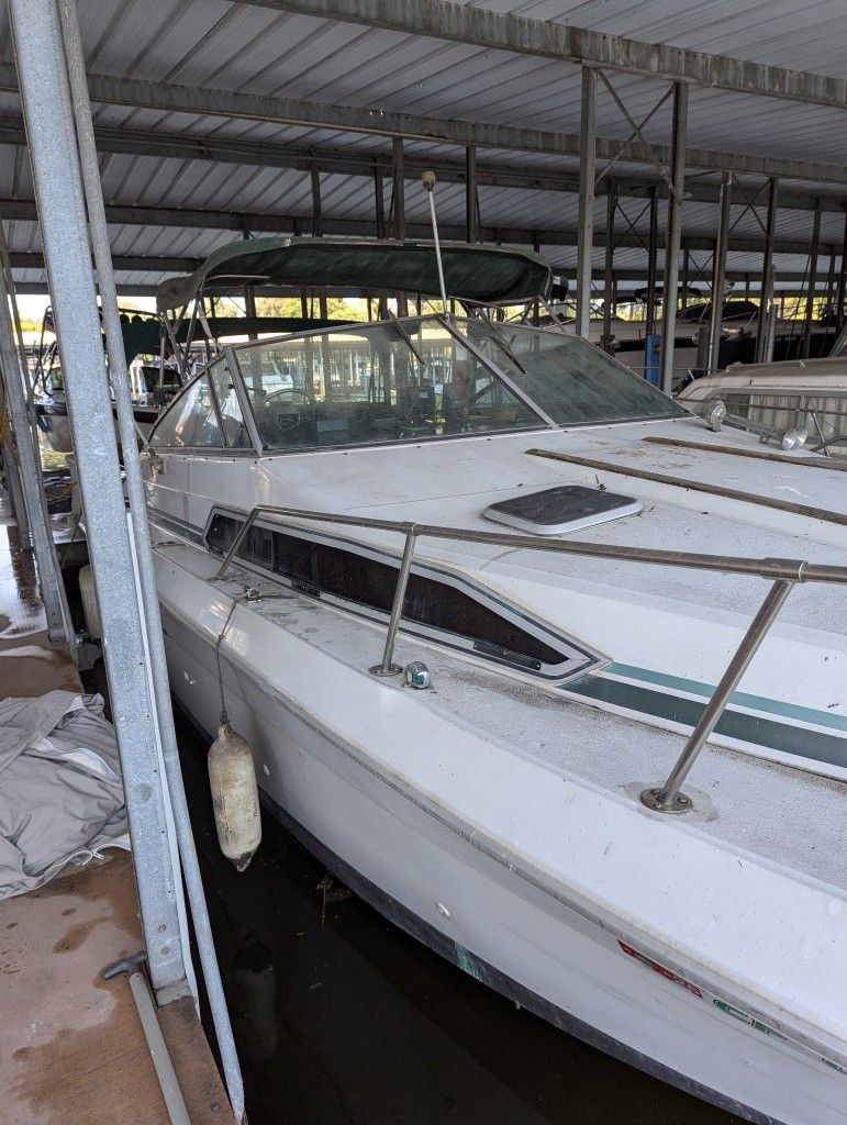 Boat, NO TRAILER SEE DESCRIPTION FOR INFORMATION