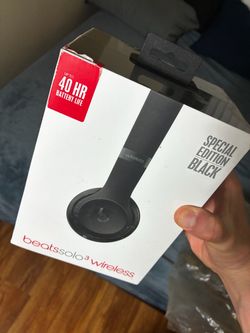 Beats Solo3 Wireless Headphones - Black - NEW Sealed in Box