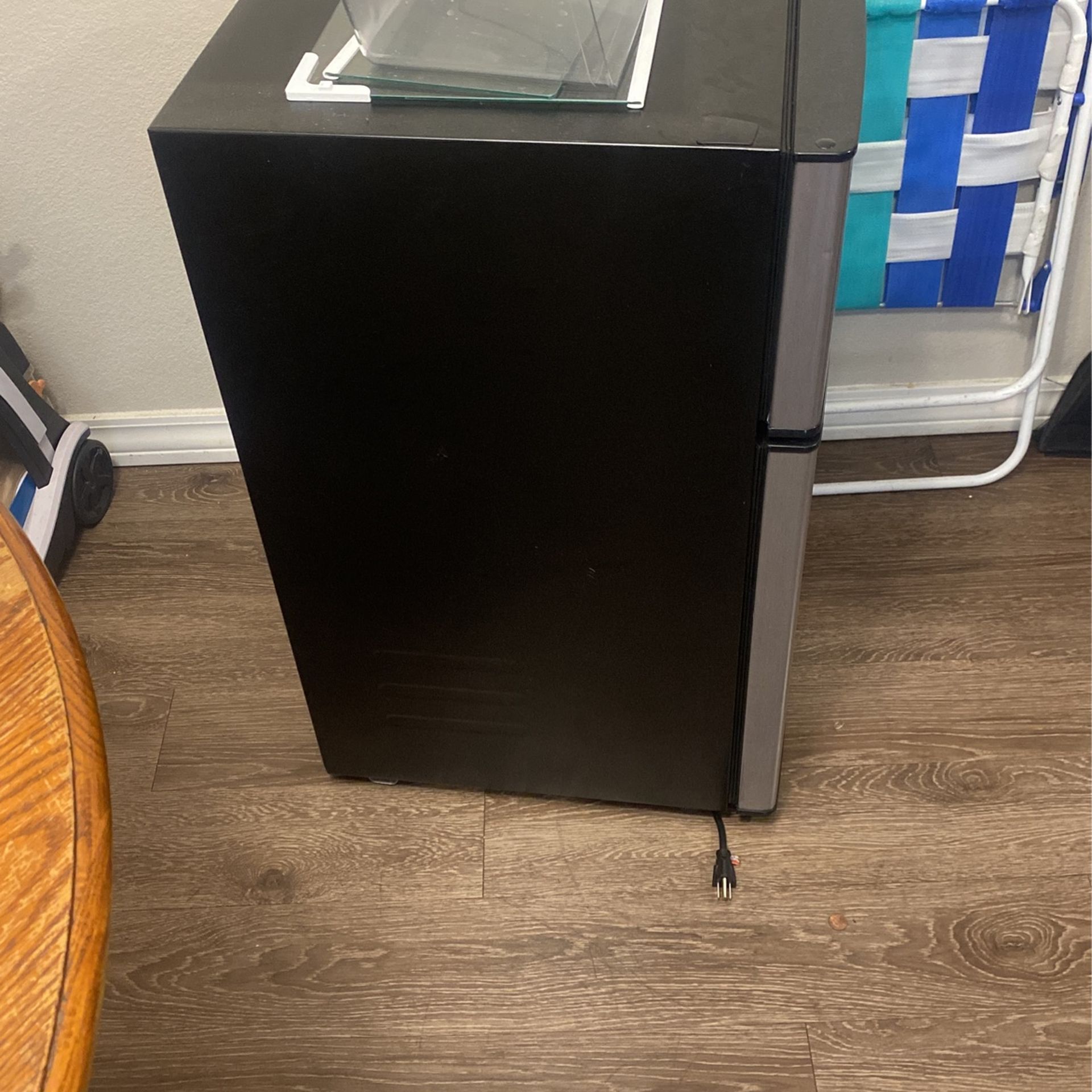 Black & Decker Large Mini Fridge for Sale in Oklahoma City, OK - OfferUp