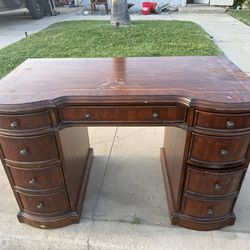 Desk seven seas by hooker furniture.