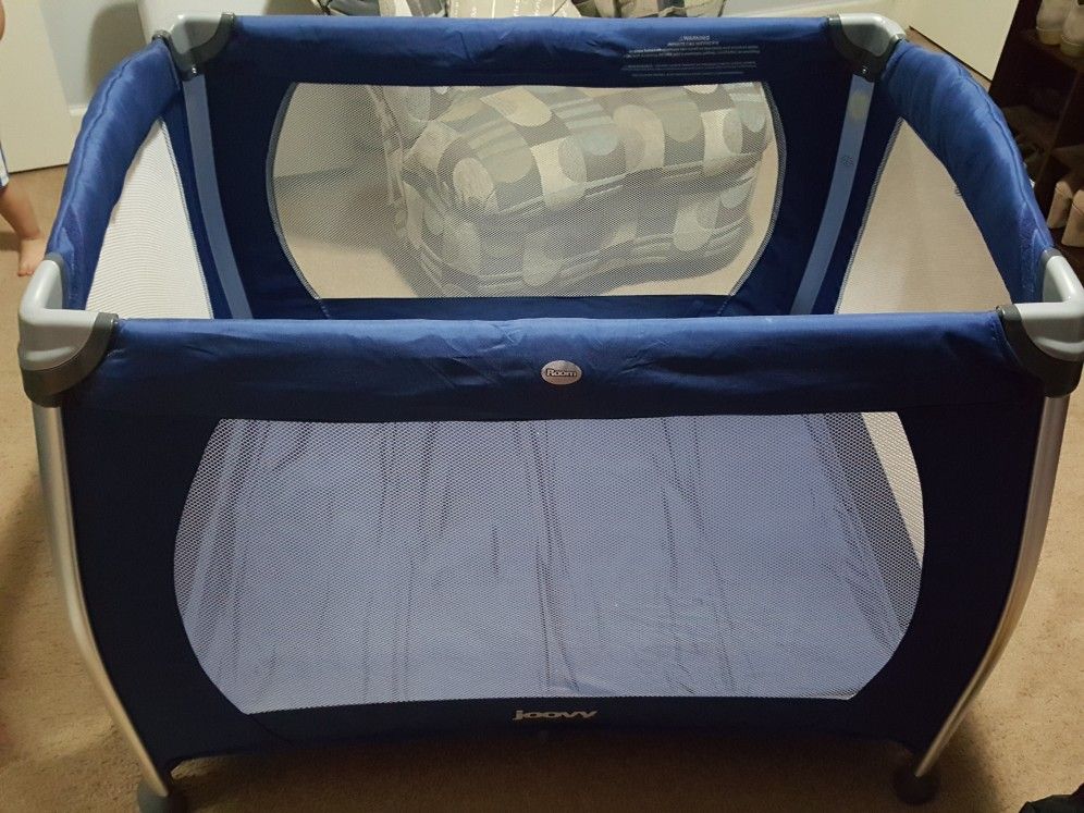 Joovy playard