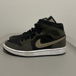 Jordan 1 Mid Military Olive