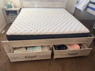 King size bed with mattress