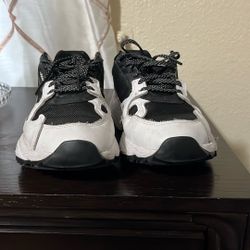 Adidas Trailblazers Size 6 Woman