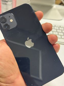 iPhone 12 64 GB unlocked for all carrier black