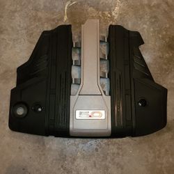 Ford Mustang 5.0 Engine Cover – Gen 3 Coyote (2018–2021)