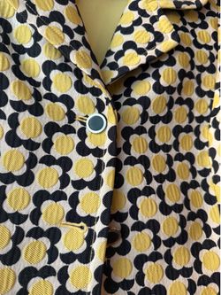 Doncaster blazer women’s size 16 (large)