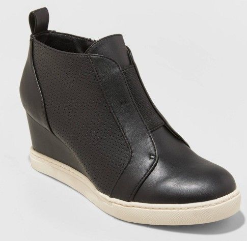 New Wedge Bootie SIZE 7.5