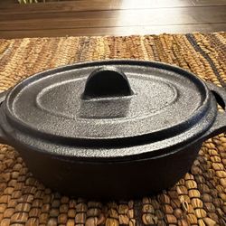 Cast Iron Dutch Oven 8”
