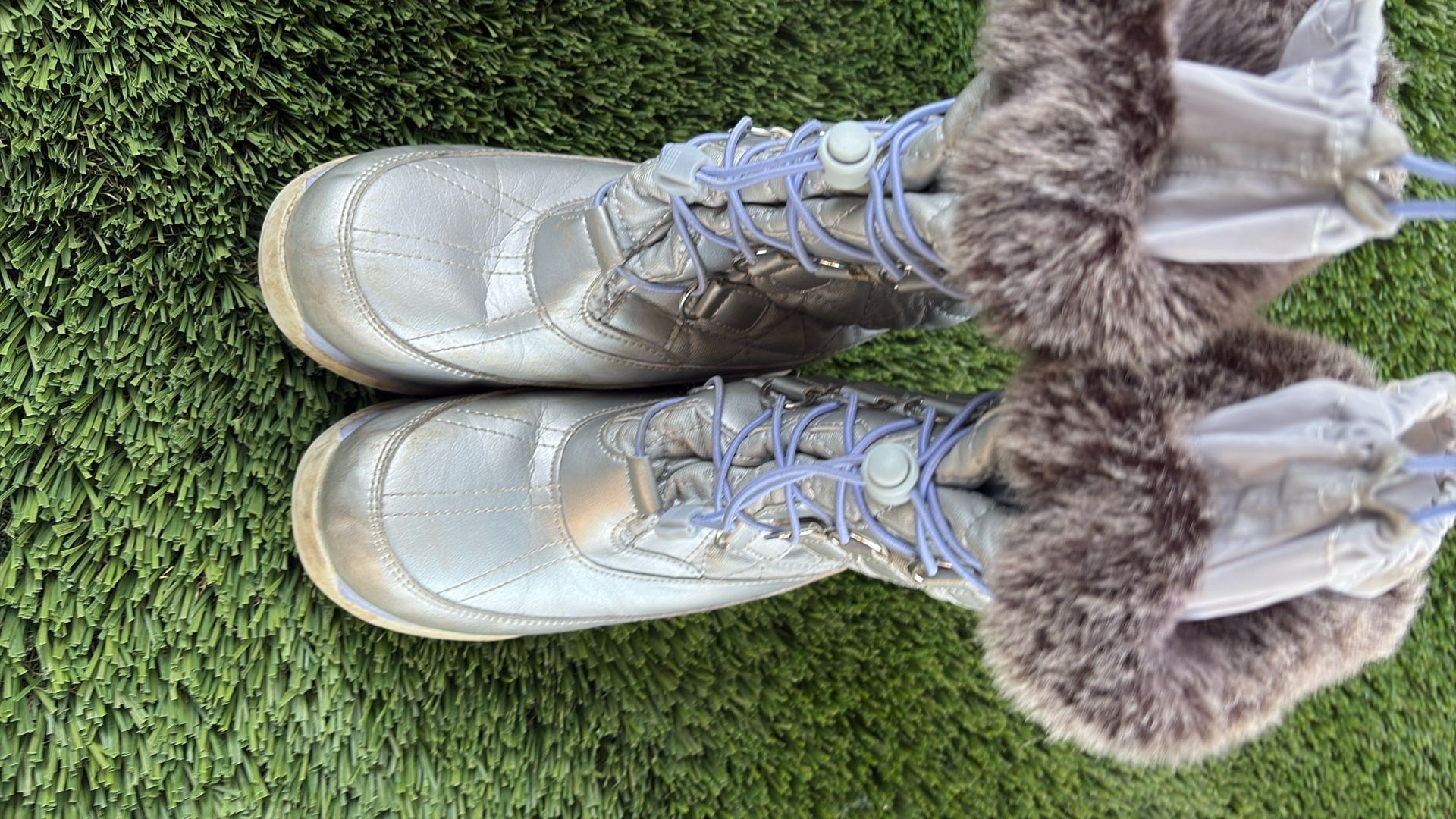 Girls Snow Boots Size 2