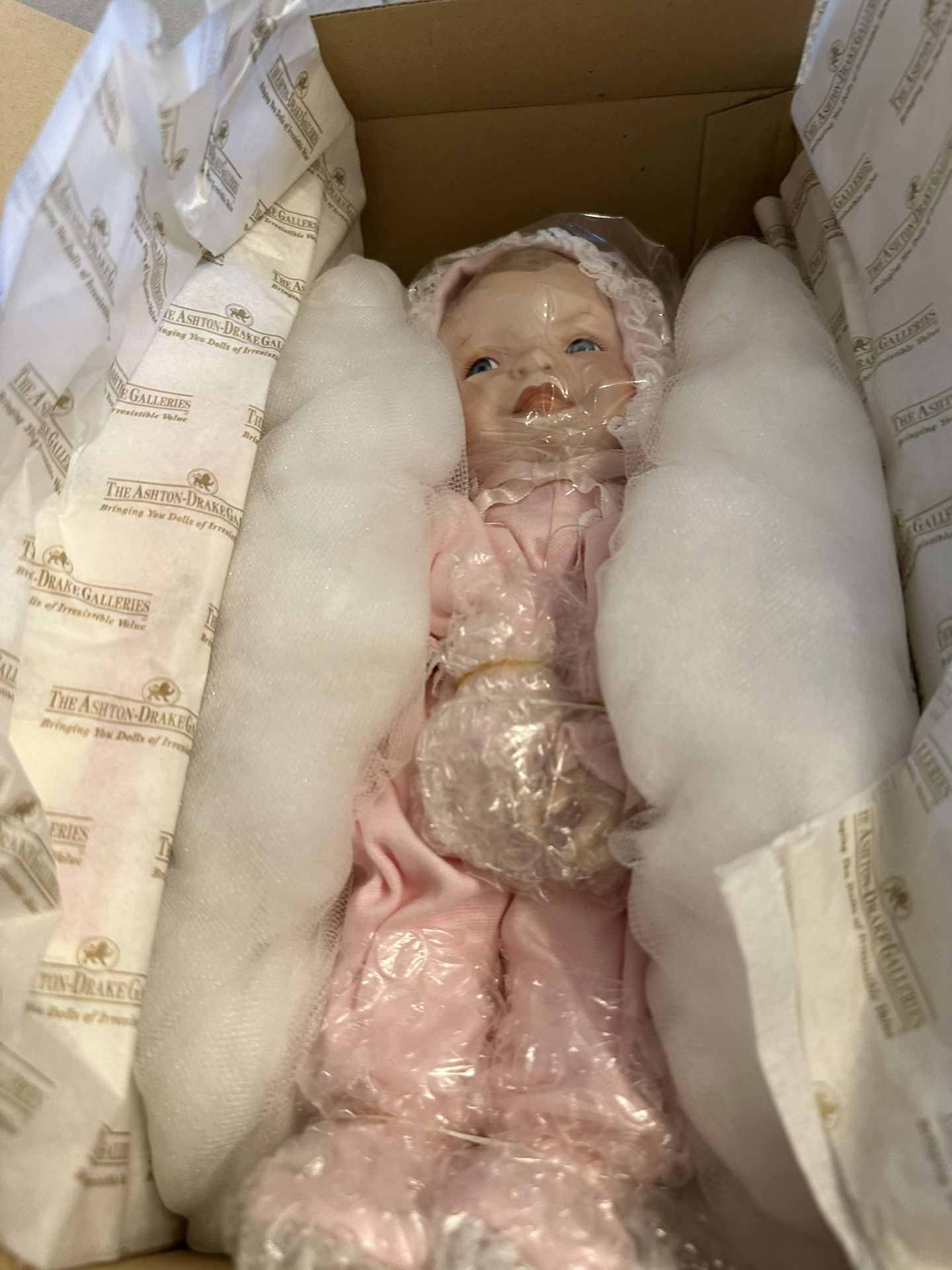 Ashton Drake Meagan Rose Porcelain Doll Never Out Of Box Vintage