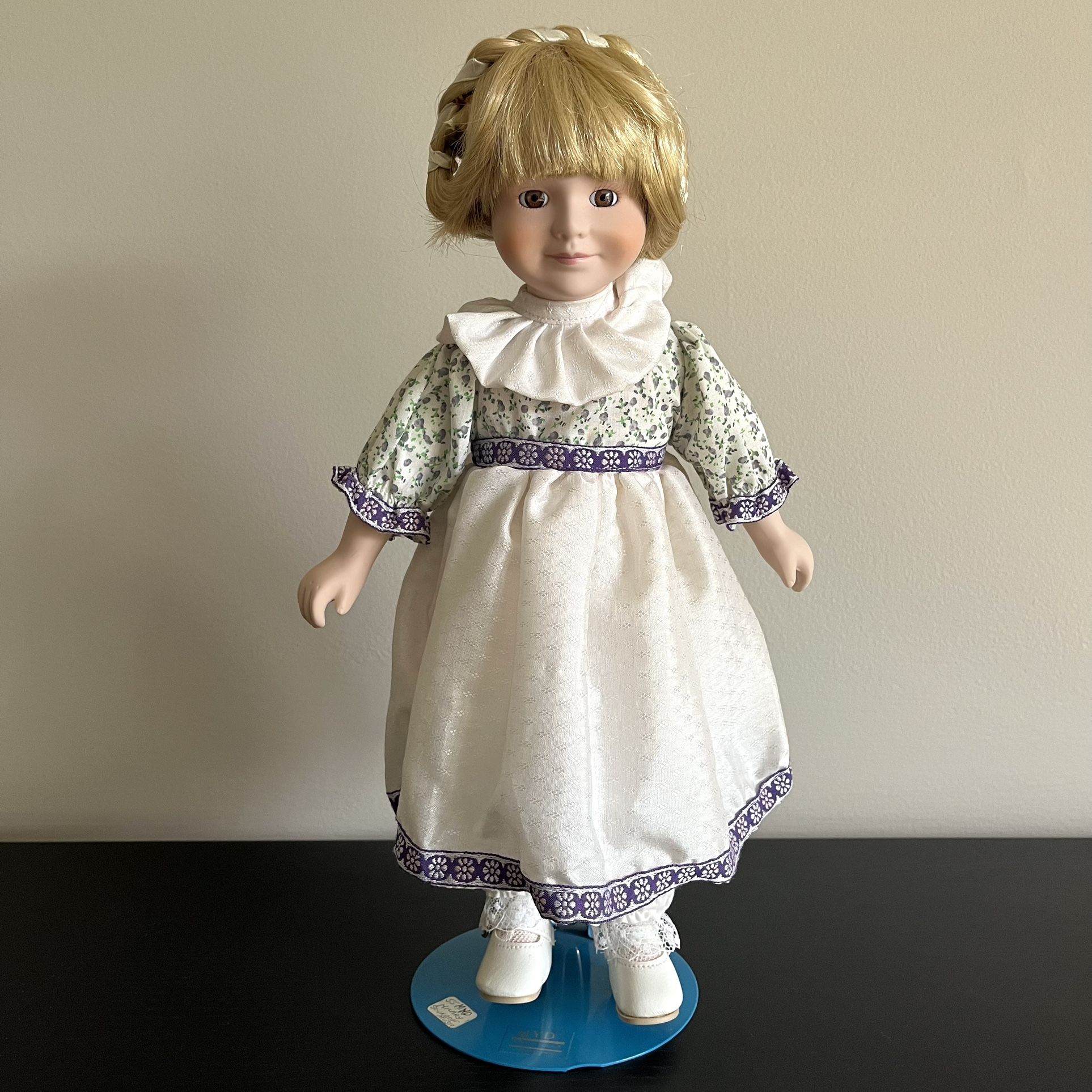 MYD Marian Yu Designs Hilary Porcelain Doll Vintage 14 Inch