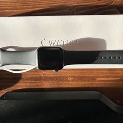Apple Watch SE - 40mm - Space Gray