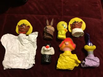 Vintage 1970 Looney tunes hand puppets
