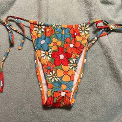Floral string bikini bottoms
