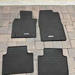 Original Mazda All Weather Mats And Trunk Net Organizer 