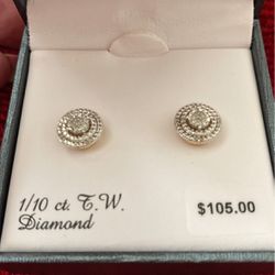 Beautiful Diamond Earrings 