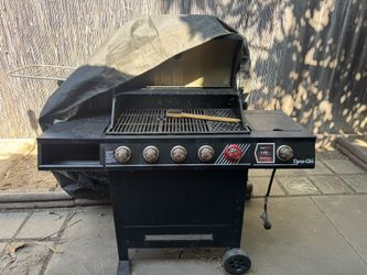 Dyna-Glo 5-Burner Propane Gas Grill
