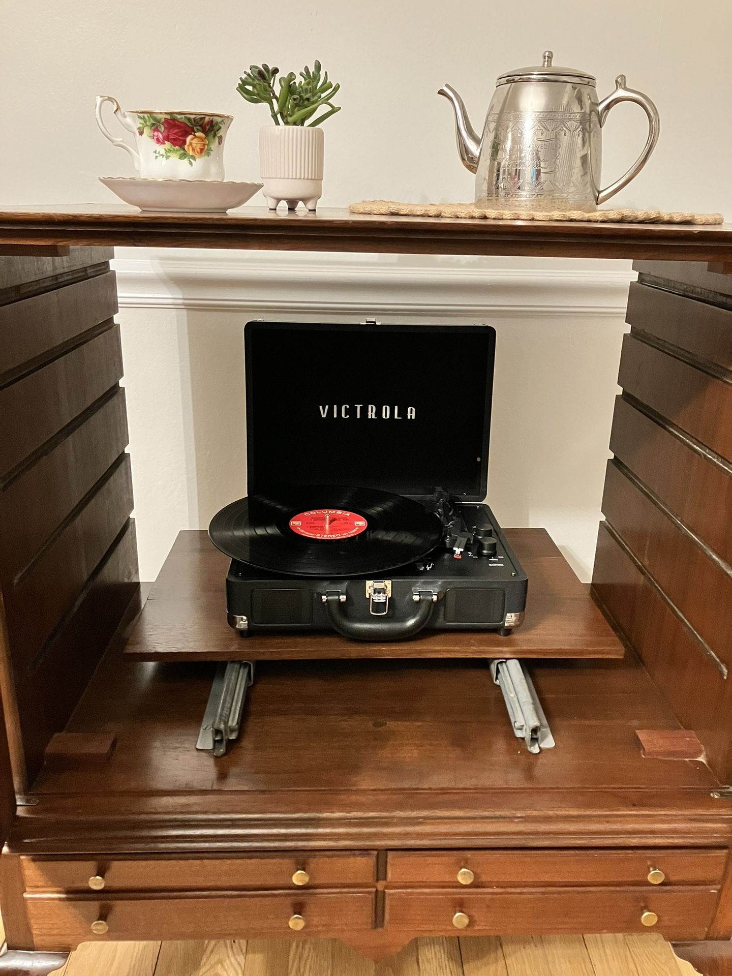 Antique Record Player Display