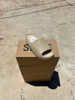 yeezy slides