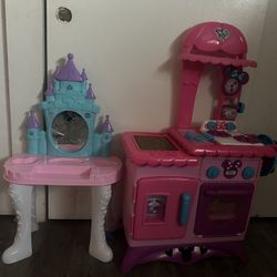 Toy Vanity And Mini Mouse Kitchen 